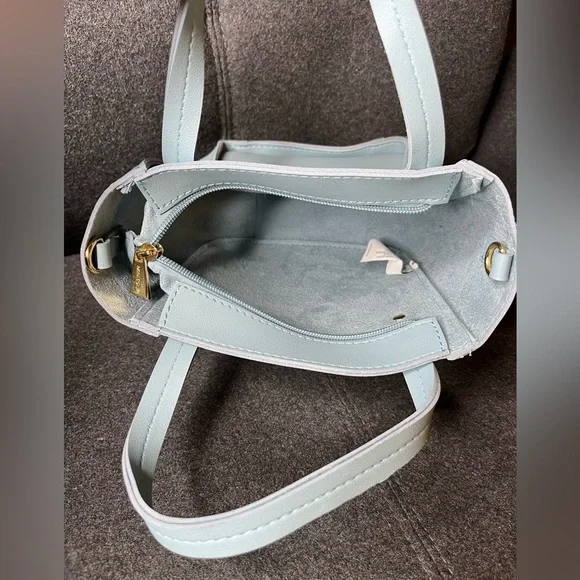 Miniso Life small handbag - Picture 3 of 5